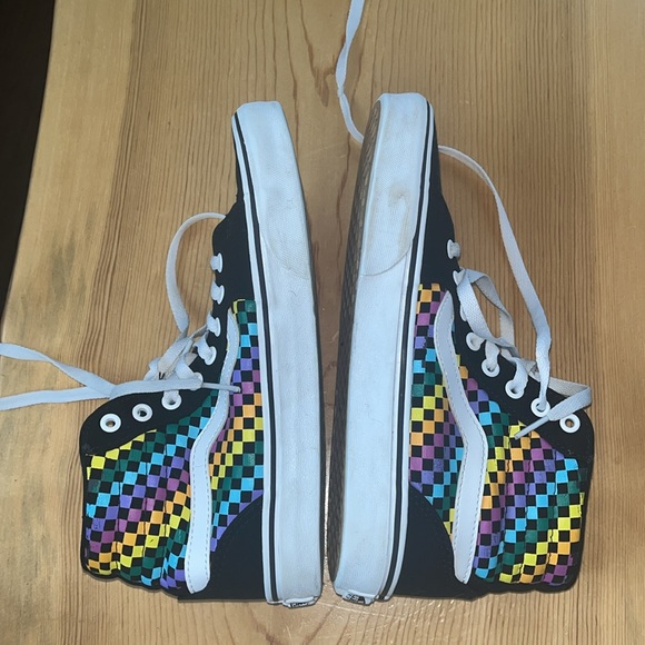 Girls checkered rainbow Vans size 8 - Picture 5 of 7